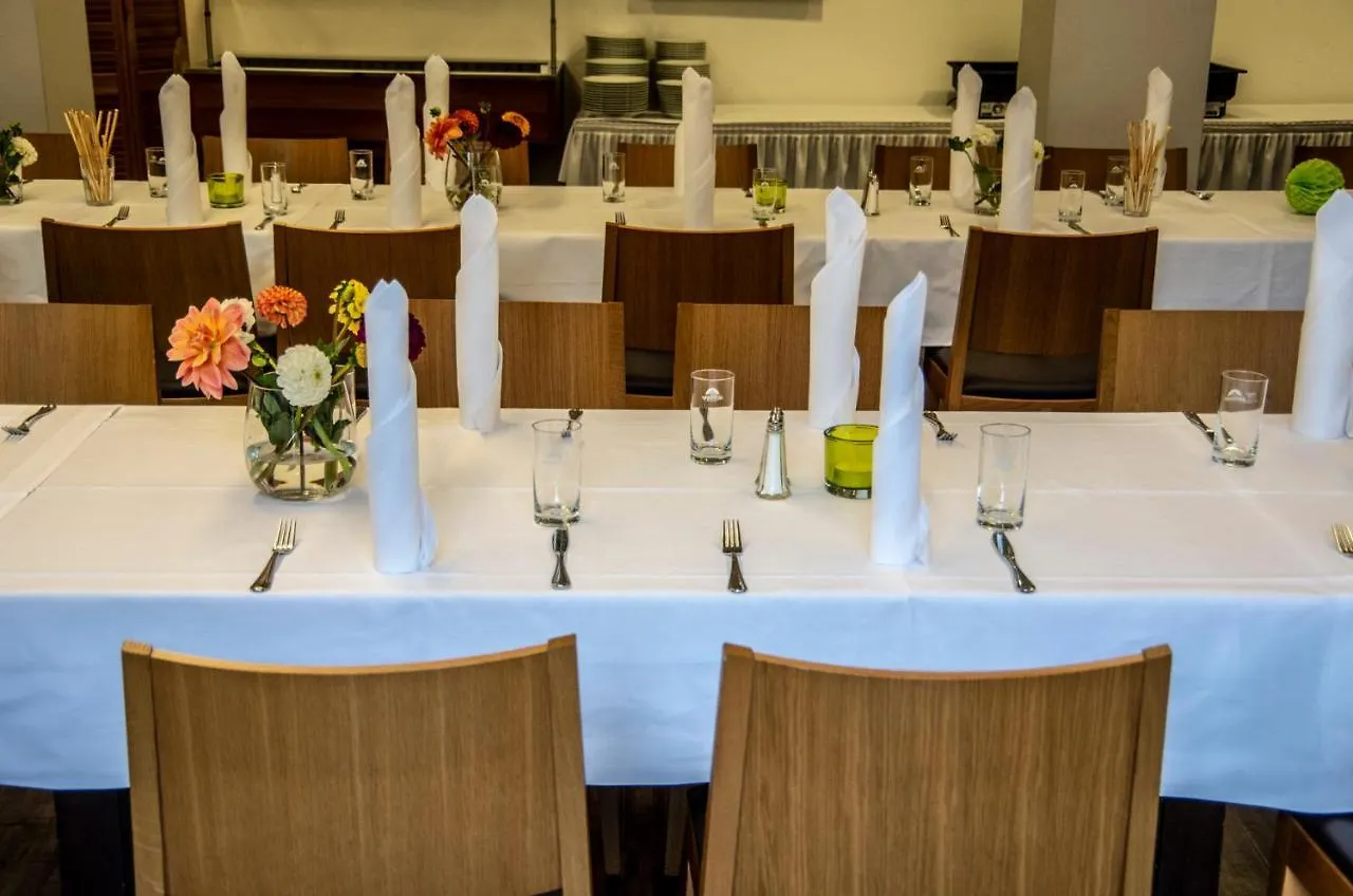 Hotel Ausbildungshotel St. Theresia Munich