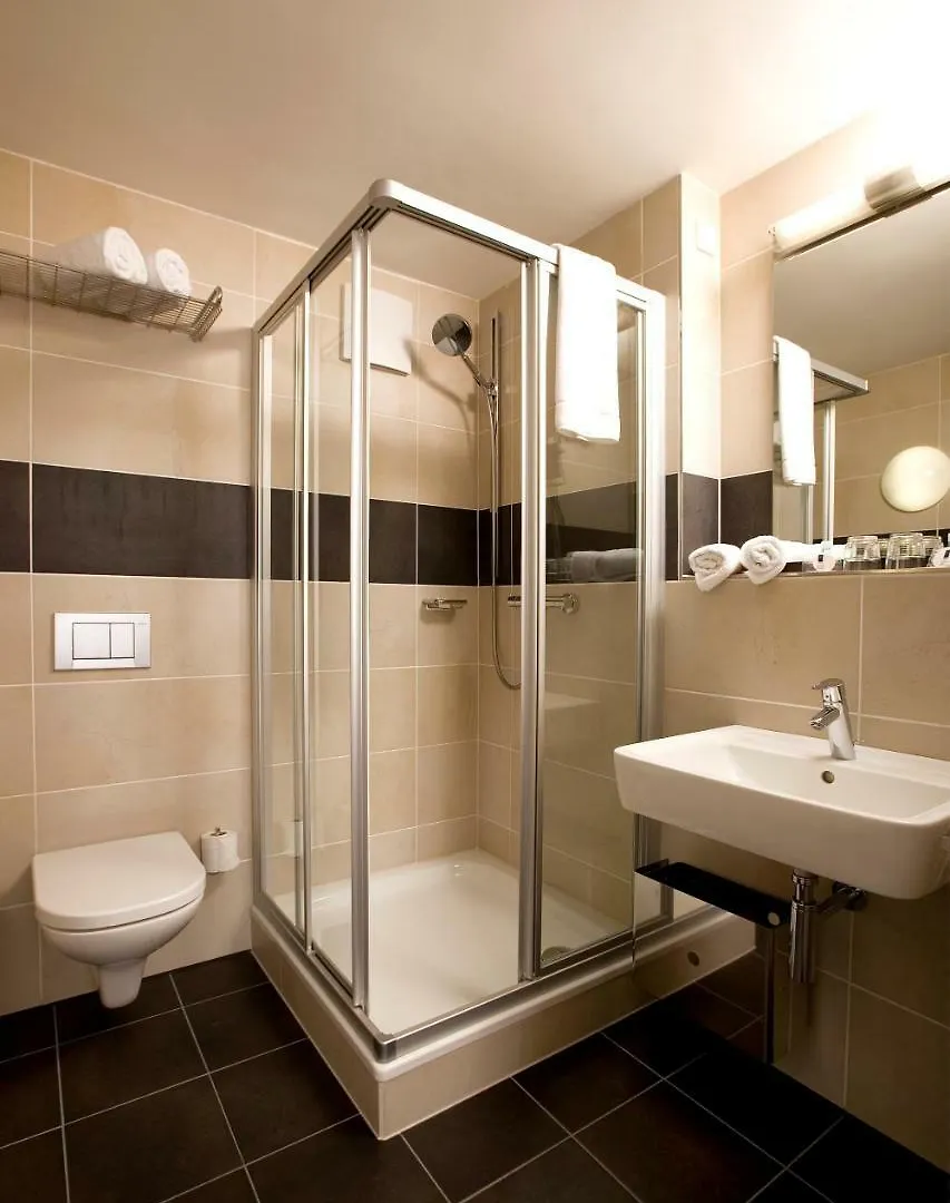 Ausbildungshotel St. Theresia Munich